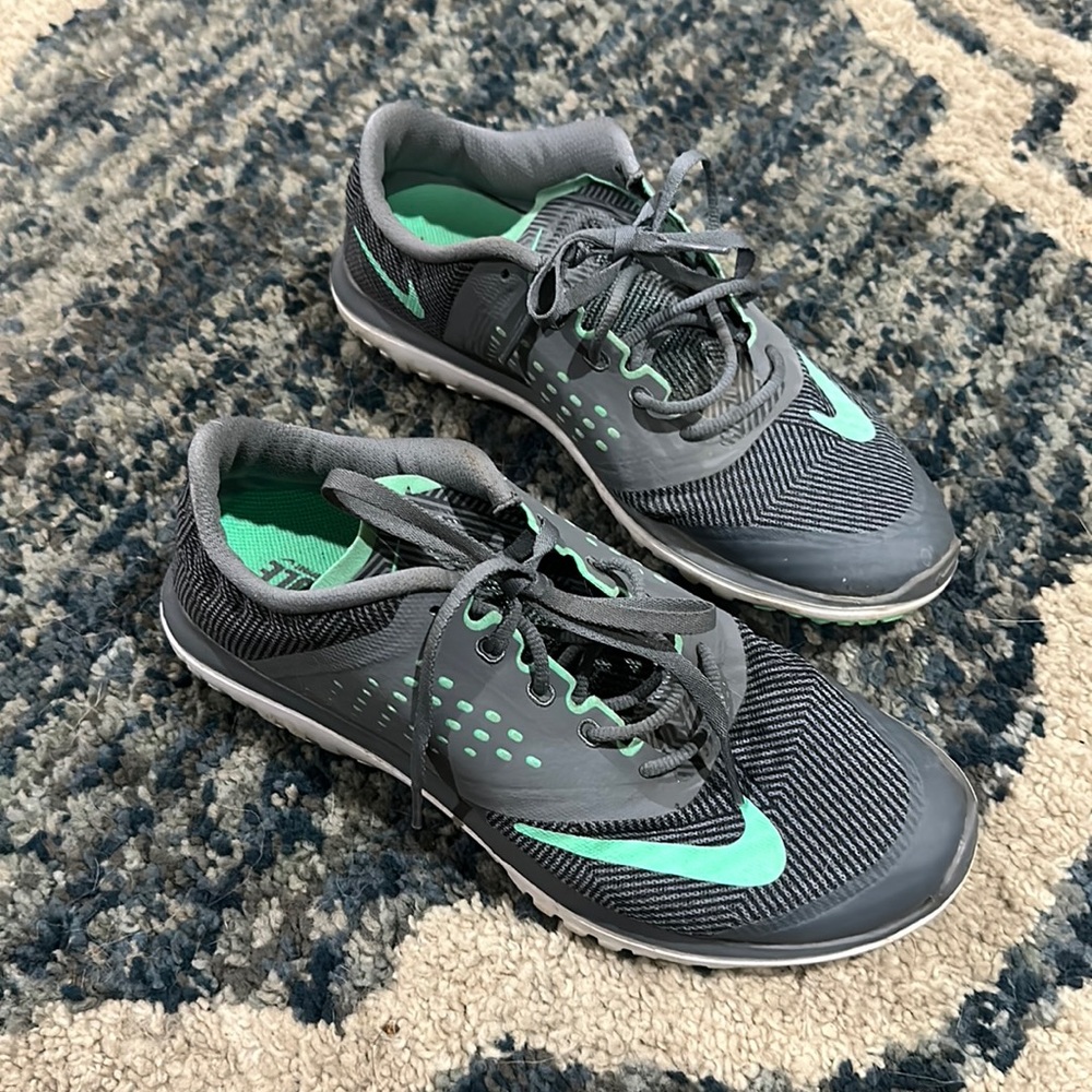 Nike sneakers size 8